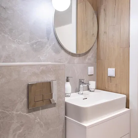 Brzoskwiniowy 아파트 브로츠와프