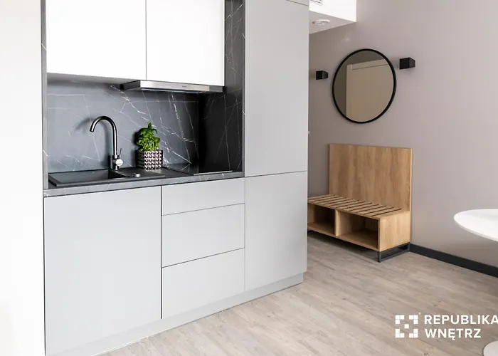 Brzoskwiniowy * 브로츠와프